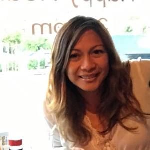 Meet your Posher, Mona